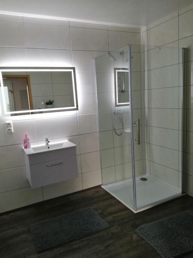 Ferienwohnung-Kiefer Hillscheid Esterno foto